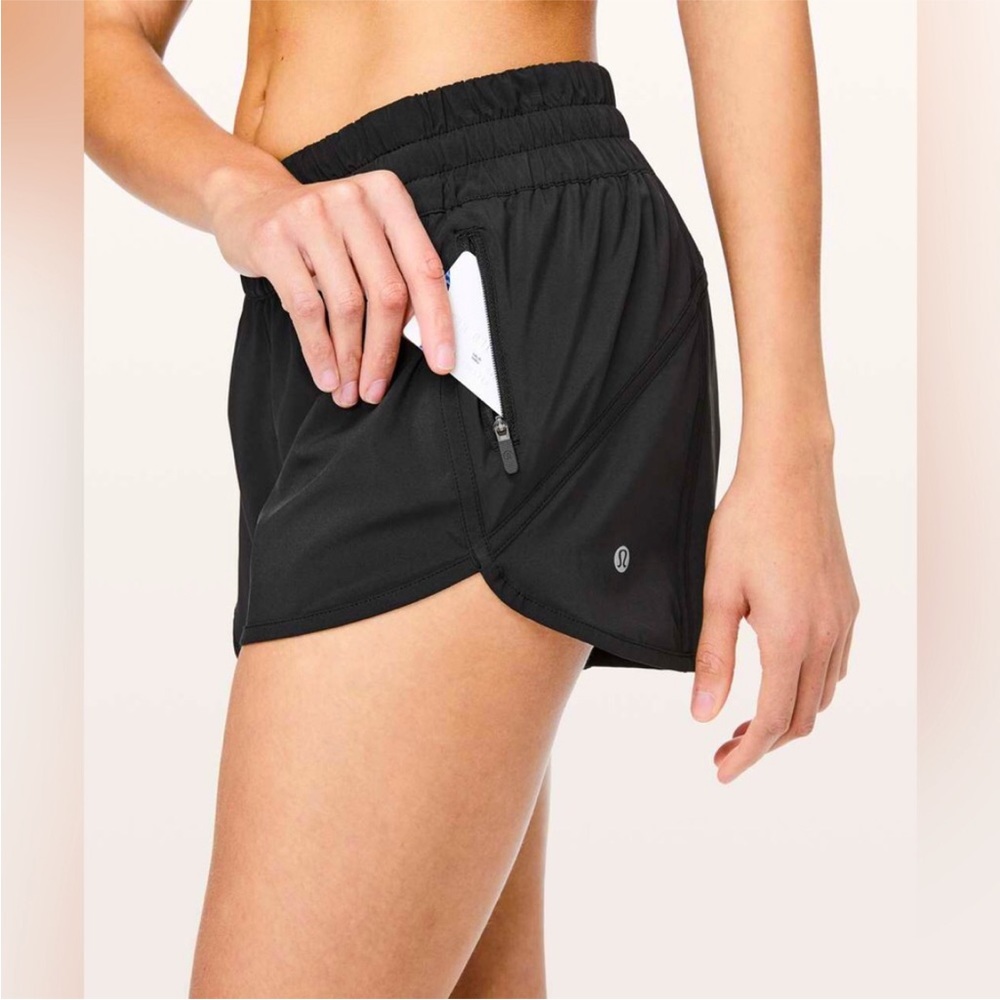 Lululemon Tracker Short V *4" Liner-less Running Black Size 4